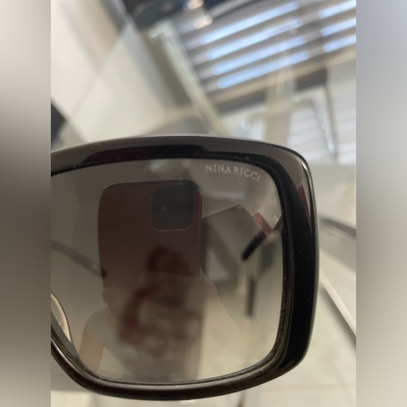 NINA RICCI SUNGLASSES - Picture 8 of 16